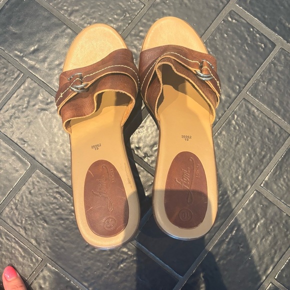 Toral Leather Heeled Mules – Size 10 - Picture 2 of 4